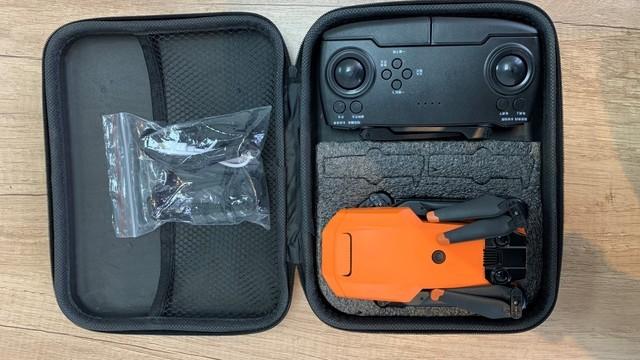 居然還送了VR頭顯 我在拼多多上花150買了臺無人機-7478