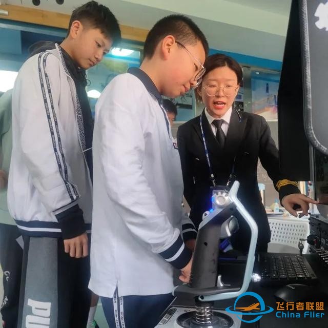 航空科普教育 - 飛行模擬器訓練中心-3086