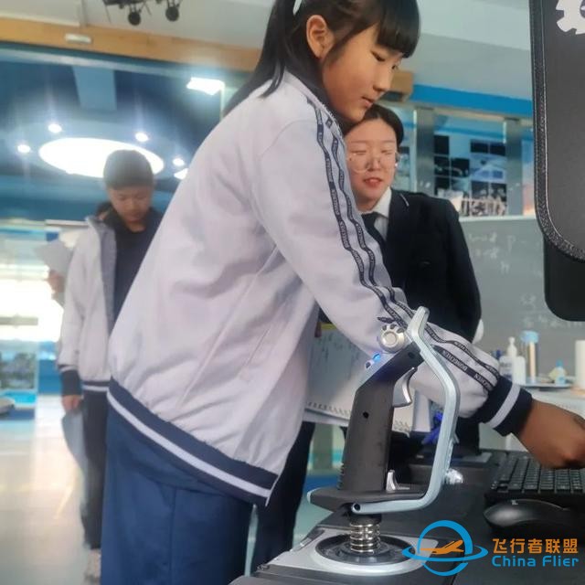 航空科普教育 - 飛行模擬器訓練中心-4055
