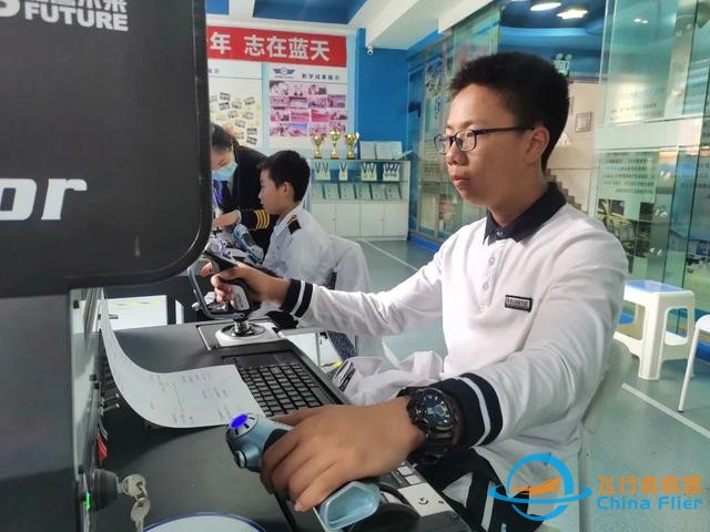 航空科普教育 - 飛行模擬器訓練中心-5221