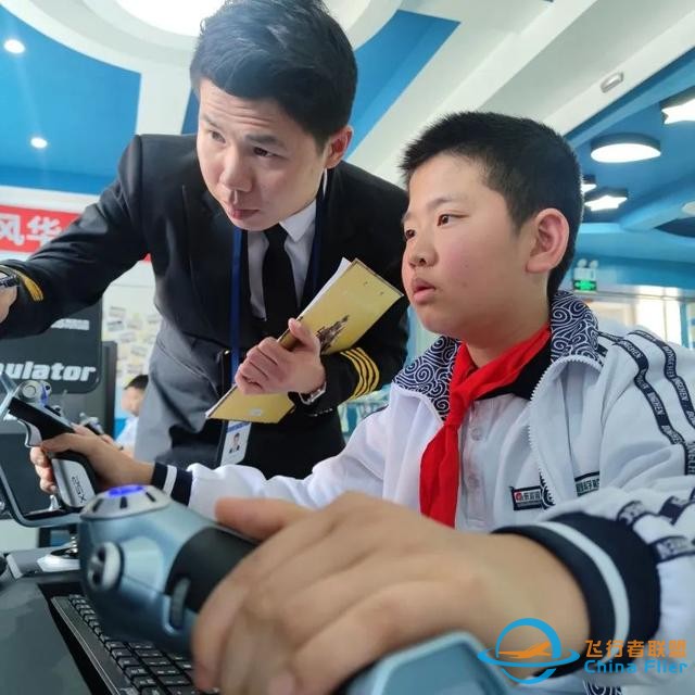 航空科普教育 - 飛行模擬器訓練中心-8022