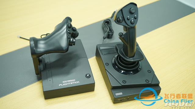 HORI《皇牌空戰7》最新飛行搖桿搶先開箱 設計出色布局合理-7178