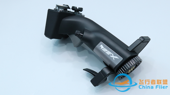 羅技 G X52/X52 PRO/X56 模擬飛行搖桿評測：克敵機先-9625