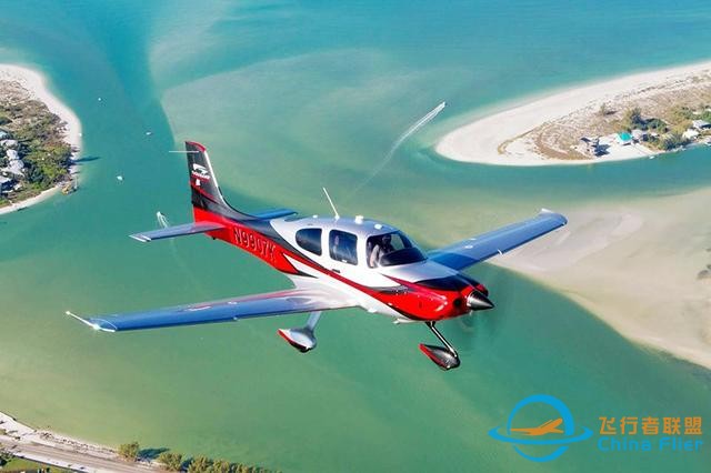 當(dāng)飛行安全遇到航空工業(yè)造：兩架美國飛機(jī)相撞后……-5517