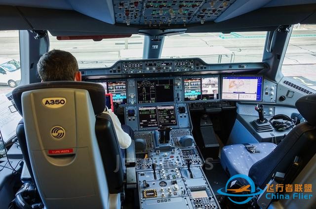飛機的駕駛艙有什么不同？空客所有飛機的駕駛艙介紹-1817