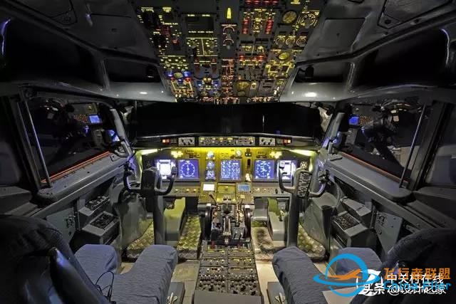 飛機駕駛艙面板設計全解讀-9825