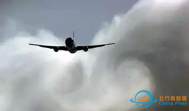 坐飛機就得看！乘飛機十大安全常識-2186