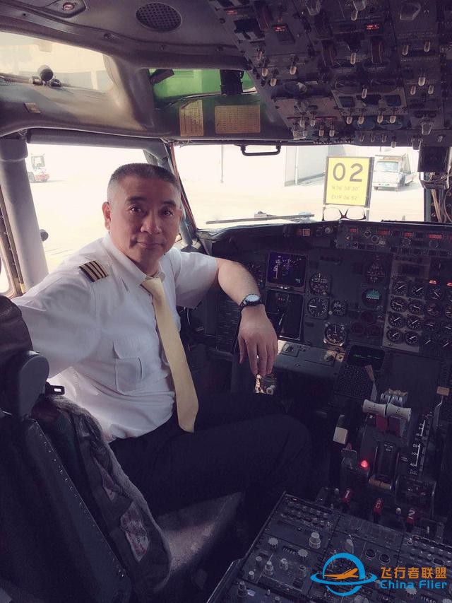 昔日劍指長空，今朝難說再見｜737機隊吳紹斌機長最后一次航班-4972
