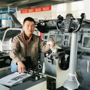 青年英才耀龍江·85后創業丨中國“萊特兄弟”，從地下室“起飛”