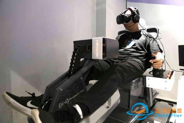 VR半年結：消費級產品無突破，商用外設是未來？-8372
