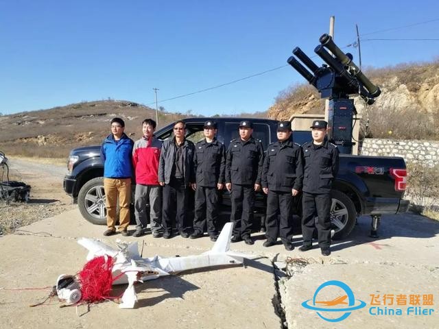 不光能用激光打，還能“用網捕”！中國反無人機技術世界一流-5972