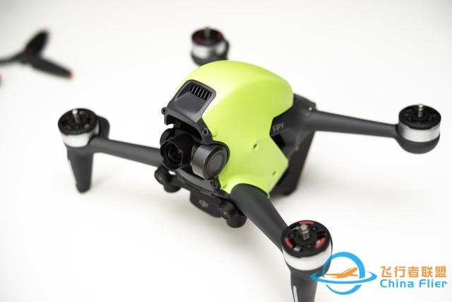 零基礎也能玩的穿越機？大疆DJI FPV Combo穿越機開箱試飛-4966