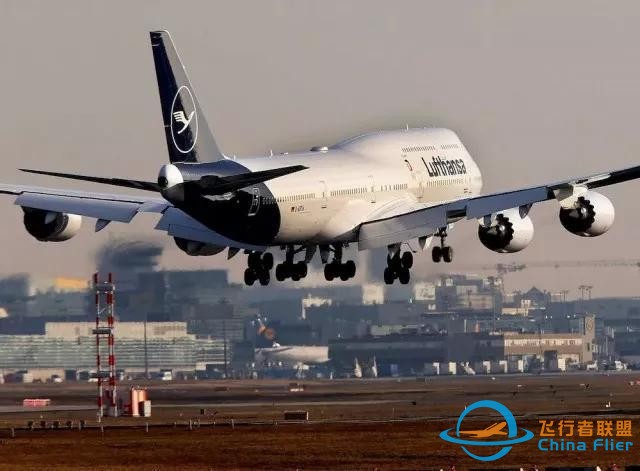 別在飛機上光腳！飛機上不為人知的13個小常識-9676