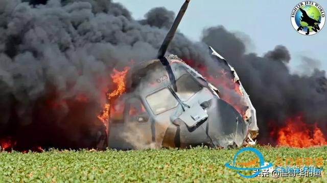 空中加油飛機(jī)A400M近距離接觸 原來(lái)是這樣加油的-6875