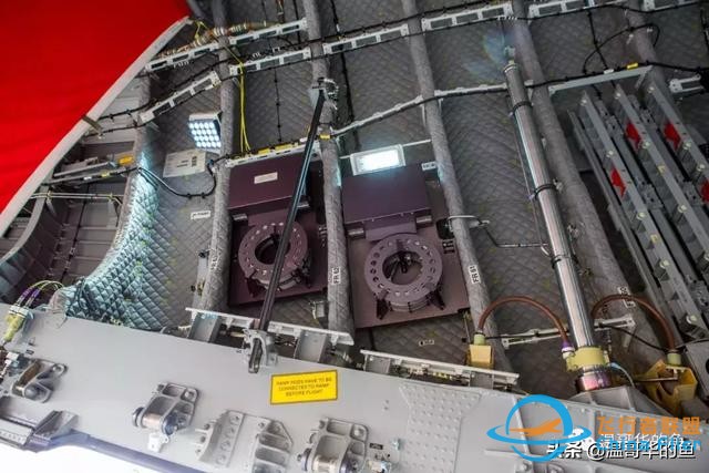 空中加油飛機(jī)A400M近距離接觸 原來(lái)是這樣加油的-6974