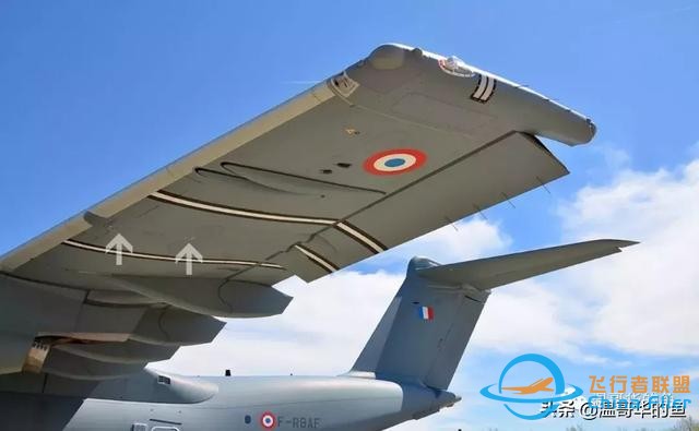 空中加油飛機(jī)A400M近距離接觸 原來(lái)是這樣加油的-4678
