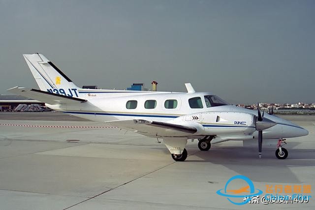 航空業的傳奇——豪客比奇-7402