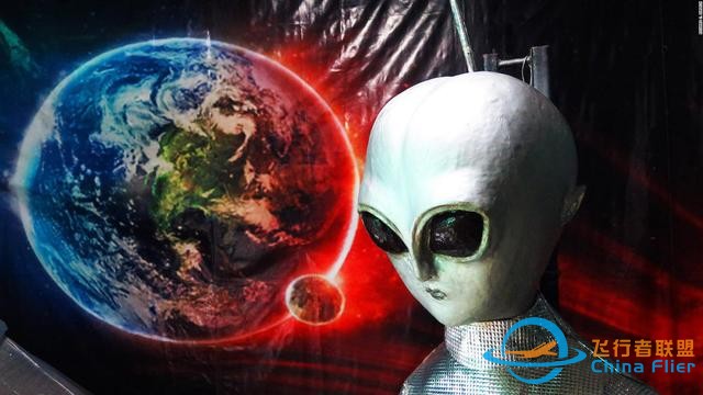 近1600頁UFO報告，美國猜想外星人技術(shù)，或能超光速飛行-1089