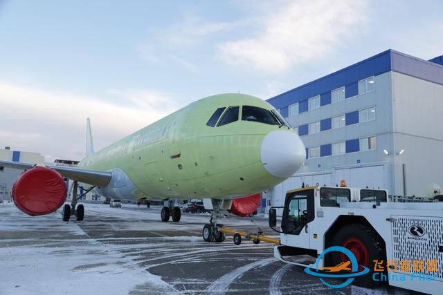 不再怕美國斷供！俄羅斯最新一代客機亮相，使用純國產先進發動機-2407