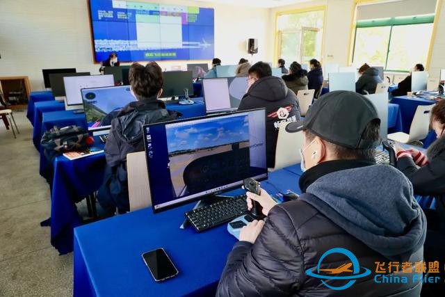 [科體中心]上海市航空運動協會舉辦第四期模擬飛行教練員（輔導員）培訓班-2032