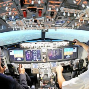 兩款最新的飛行模擬器首次亮相于日本航空科學博物館