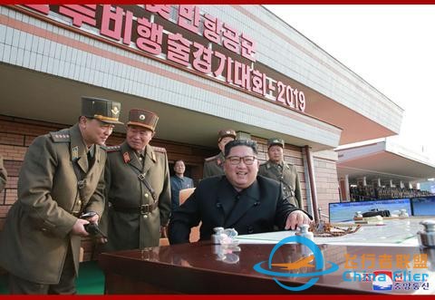 金正恩觀摩朝鮮戰斗飛行技術大賽 現場戰機云集-9997
