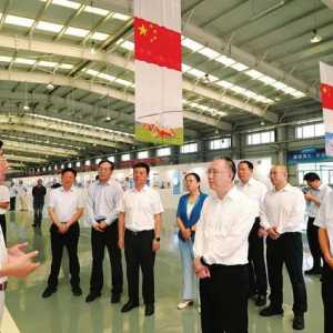 金湘軍在大同市調研通用航空產業發展工作
