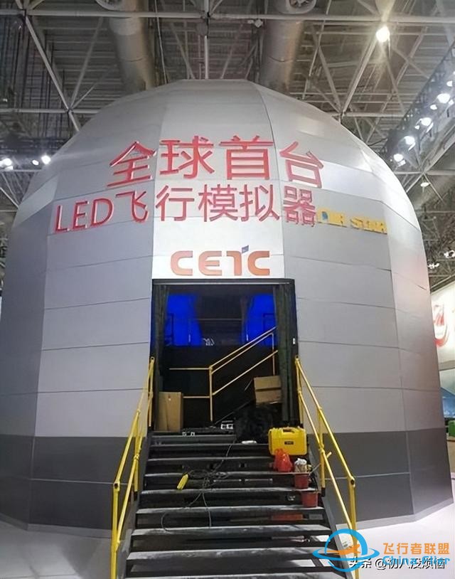 虛擬現實飛行體驗：真實感爆棚的飛行模擬器，探索一場奇妙之旅-5999