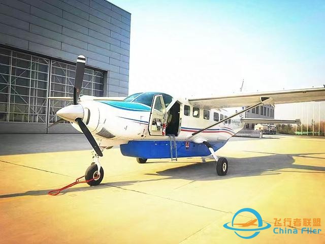河南日報頭版頭題關注鄭州上街區：通用航空三業聯動-1456