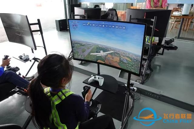 五一出游新玩法，到成都淮州機場體驗模擬飛行-3950