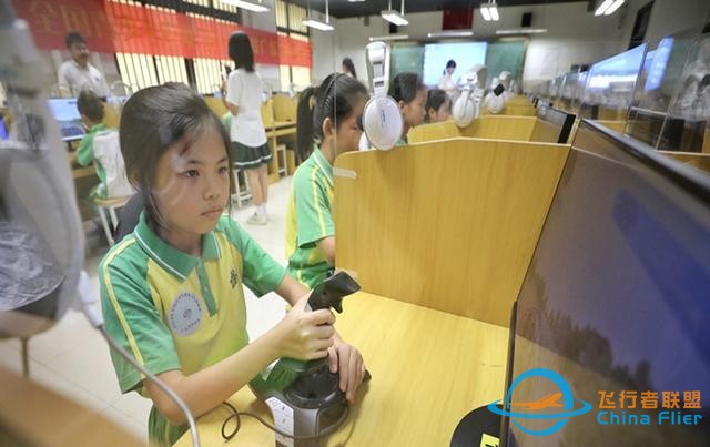 模擬飛行，逐夢藍天！全省800多名青少年齊聚廣州培英中學-2275