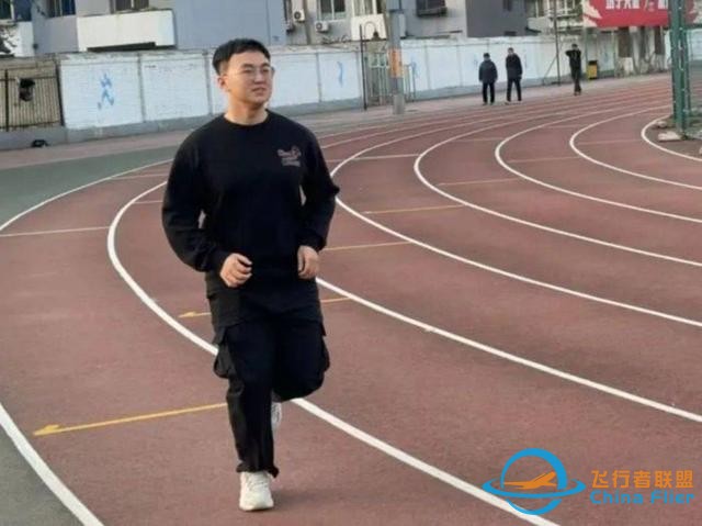 “航空三折疊”，怎么折，都有面-6250