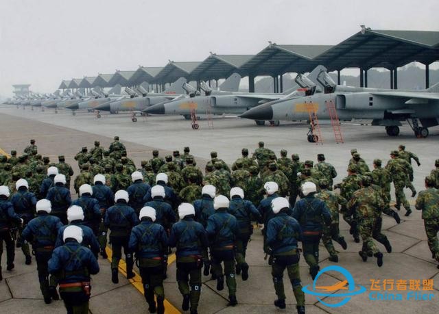 50個航空旅，1500架中國軍機嚴陣以待，美空軍四大短板不如解放軍-3639