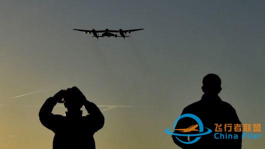 馬斯克落后了，維珍航空公司已實現太空觀光，一張票高達25萬美元-9674