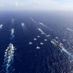 美方拿出準確情報，解放軍2025年憋大招，福建艦等20萬噸艦要服役